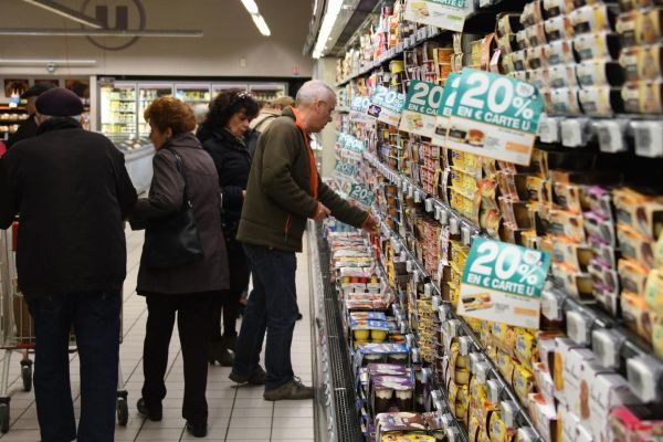 Les promotions de la grande distribution concernent souvent des produits trop gras, trop sucrés ou trop salés