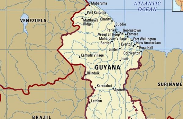 Formation aux opérations spéciales au Guyana dispensées par des experts français