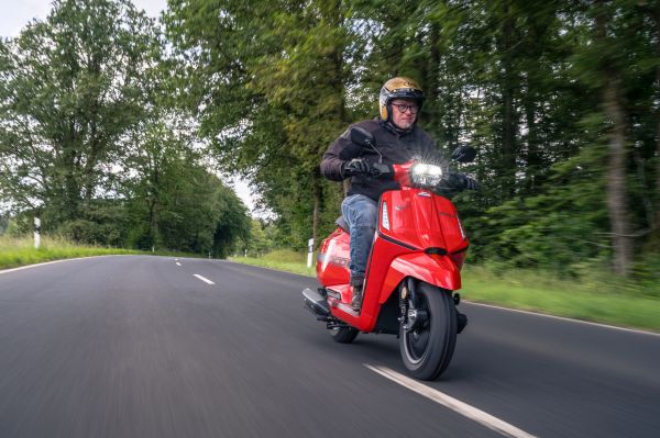 Essai – La Lambretta X300SR, version moderne du scooter iconique des «Mods»