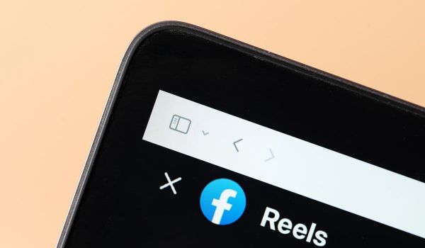 Facebook impose les Reels : toutes les vidéos basculent au format vertical