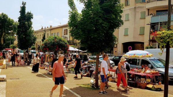 La seconde édition du Grand déballage de Bollène a été un succès