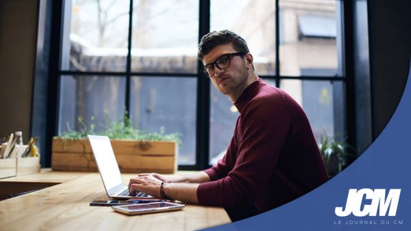 Comment devenir community manager freelance en 2025 ?