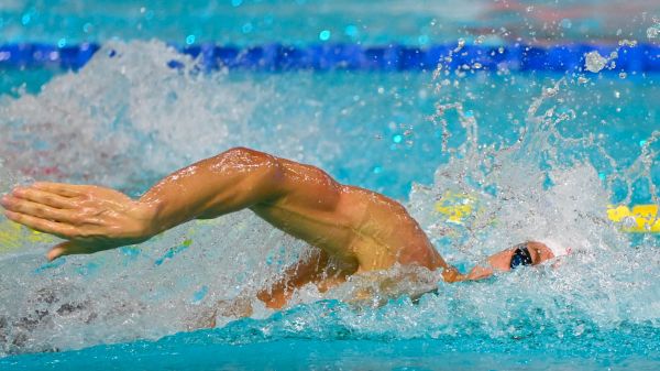"J'ai cru que j'allais partir en malaise": les nageurs malmenés par les fortes chaleurs aux championnats de France de Montpellier