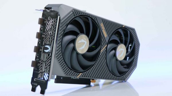 Test GeForce RTX 5060 Ti AMP 16 Go de Zotac