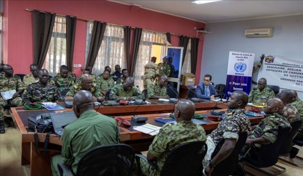 Centrafrique : larmée ordonne un cessez-le-feu pour appuyer la réintégration de groupes armés dans le processus de paix (Xinhua)