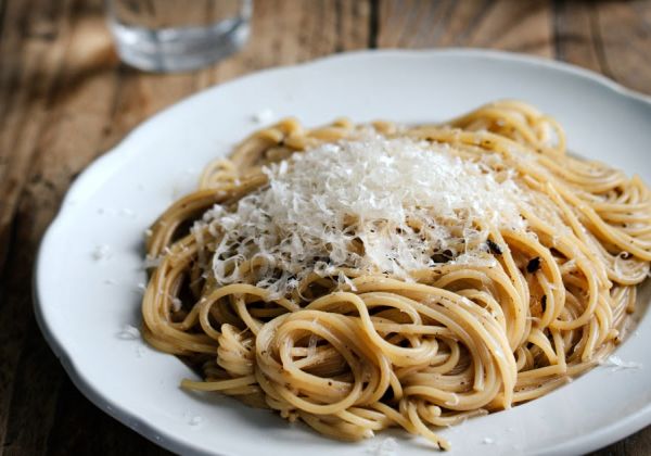 Spaghetti à l'ail noir