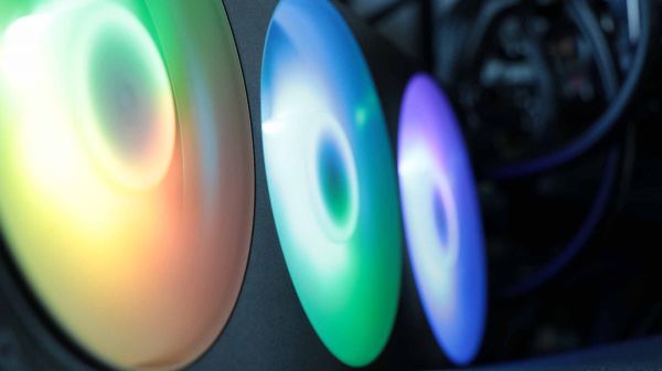 Kraken Plus 360 RGB, NZXT signe-t-il un AIO haut de gamme taillé pour les PC extrêmes ?