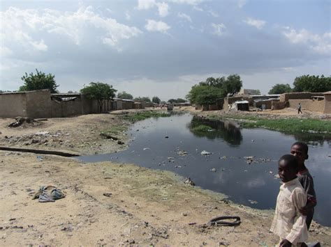 Tchad : le maire de N'Djamena insiste sur l'interdiction de verser les eaux usées dans la rue