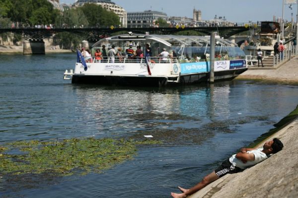 Canicule : première vague de chaleur de 2025, l'ouest de la France en alerte orange