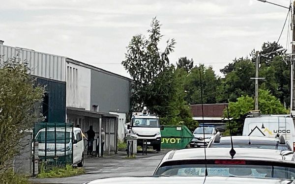 Accident du travail à Morlaix : un couvreur de 56 ans meurt après avoir chuté d'un toit