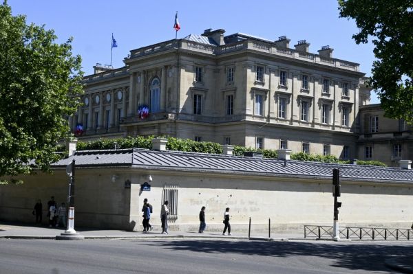 Entre belles lettres, petits-fours et soft power, le Quai d'Orsay s'est doté d'un prix littéraire. Pour quoi faire ?