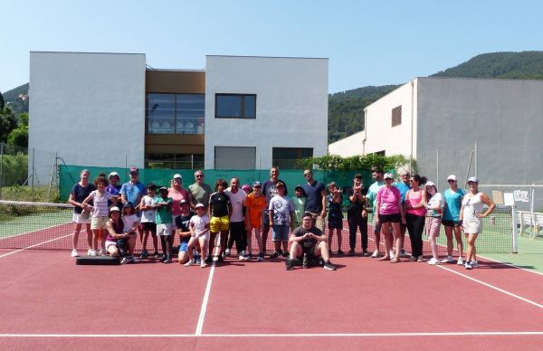 Avec le Handi Friendly tour, les jeunes porteurs d'un handicap ont découvert le tennis à Solliès-Pont