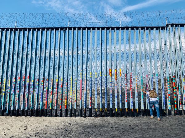 À l'occasion de la Journée mondiale des réfugiés, les États des Amériques doivent respecter le droit de demander l'asile