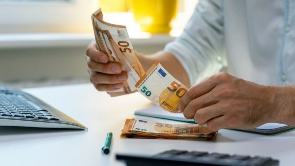 Ouverture de bureaux de change en Algérie : ce qu'a révélé le ministre