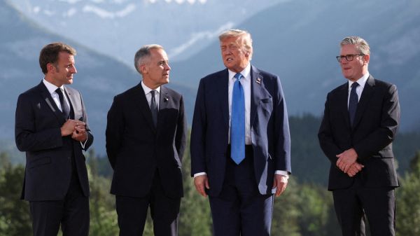 « Ils n'aident pas » : Donald Trump balaye le rôle des Européens après leurs discussions avec l'Iran