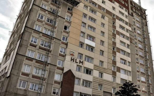 Logement : en attente de HLM depuis 20 ans, un homme handicapé fait condamner l'État