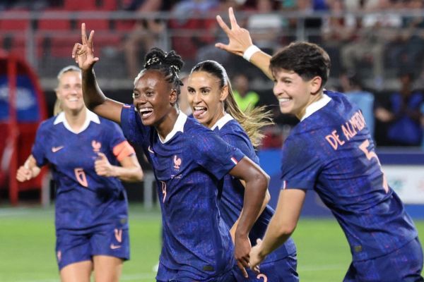 A quinze jours de l'Euro 2025, les Bleues commencent leur préparation en écrasant la Belgique