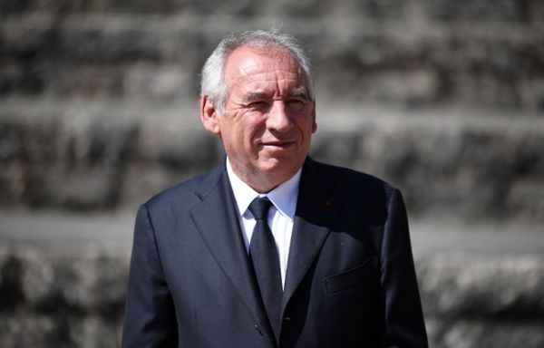 François Bayrou : Un aller-retour en jet privé pour un discours de 27 minutes sur... les énergies renouvelables