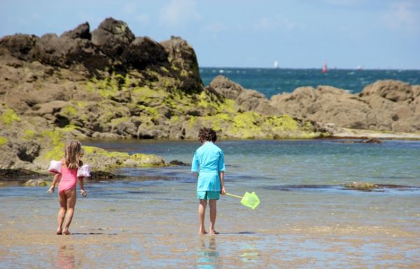 Canicule : « Protégez vos enfants »... Pourquoi la Bretagne enregistre trois fois plus de cancers de la peau