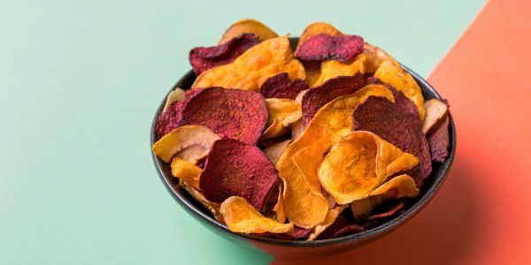 Les chips de légumes sont-elles meilleures pour la santé que les classiques ?