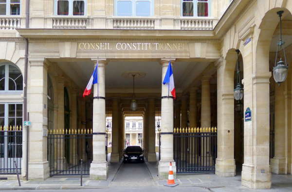 Le Conseil constitutionnel est-il devenu une menace pour la démocratie française ?