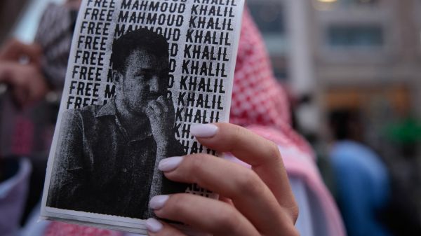 États-Unis: Mahmoud Khalil, leader des manifestations étudiantes pro-palestiniennes, libéré sur ordre d'un juge