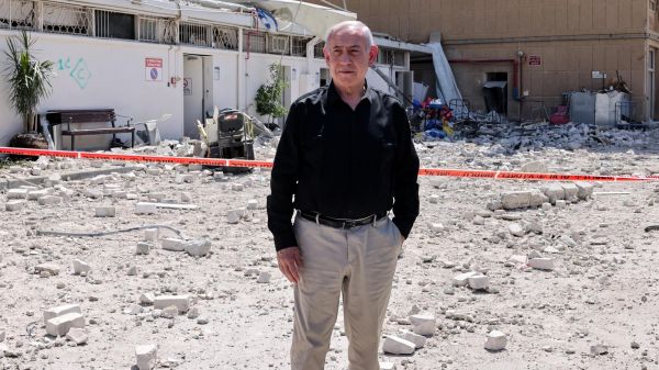 Benjamin Netanyahu dit subir le « coût personnel » de la guerre après l'annulation du mariage de son fils