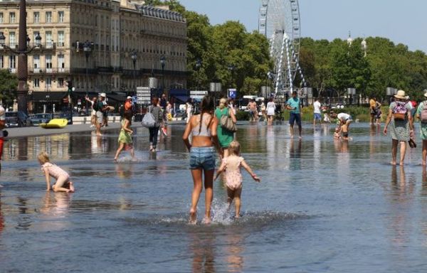 Météo : Jusqu'à 39 °C attendus samedi, 16 départements en vigilance orange