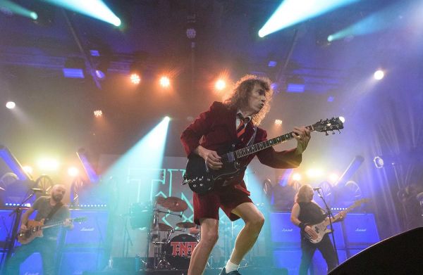 TNT, le Tribute d'AC/DC, bientôt en concert au Zénith : « La musique d'AC/DC est intergénérationnelle »