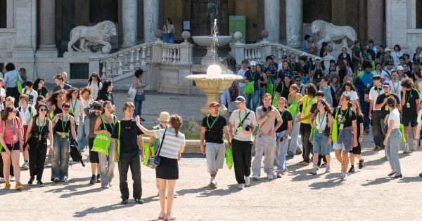 La Villa Médicis ouvre ses portes aux jeunes des lycées pros : "Cela peut agir comme un révélateur"