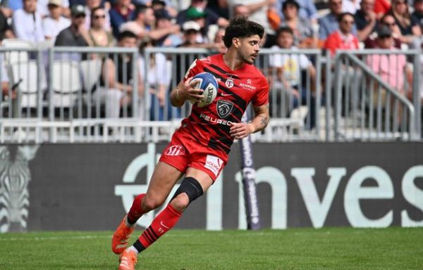 Toulouse - Bayonne : Ntamack souffre d'un genou mais « serre les dents » avant de se faire opérer cet été
