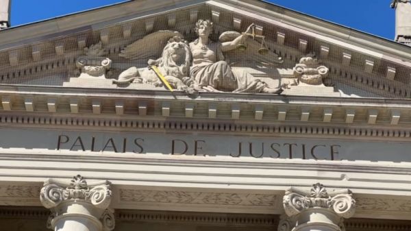 Strasbourg: un homme soupçonné de pédocriminalité est mort après s'être défenestré