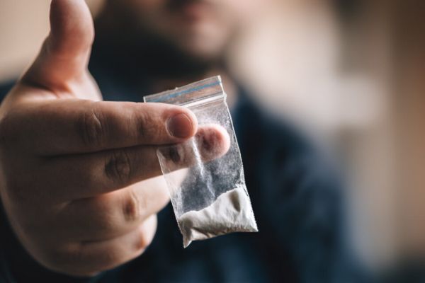 Aéroport de Tunis-Carthage : 15 ans de prison et 50 000 dinars d'amende pour un trafiquant de cocaïne