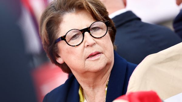 Après 24 ans à la mairie, Martine Aubry reçoit le titre de Maire honoraire de Lille