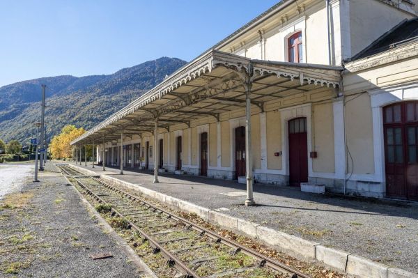 Une ligne de train rouvre ce dimanche dans les Pyrénées, grâce à un financement inédit