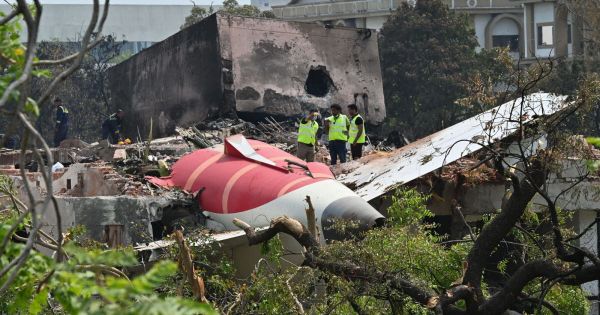 Inde. Crash du vol Air India : l'aviation civile indienne demande la tête de plusieurs responsables