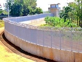 iciHaÃ¯ti - Rep. Dom : Coup d'envoi de 13 km supplÃ©mentaires de mur frontalier Ã  DajabÃ³n