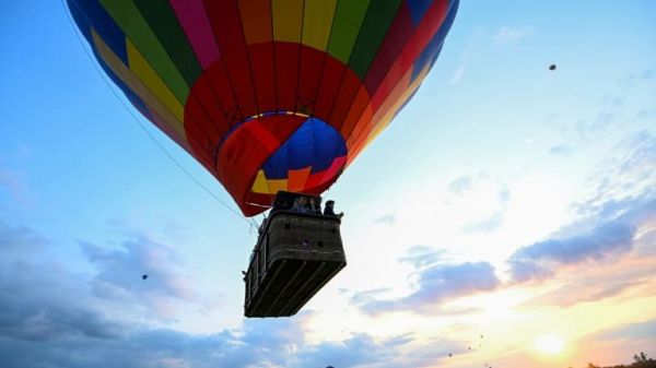 Brésil: au moins huit morts dans le crash d'une montgolfière à Praia Grande