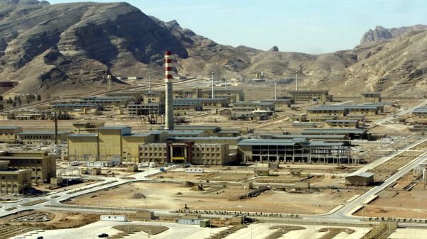 Plus de 400 kilos d'uranium enrichi, des dizaines de sites: comment le complexe nucléaire iranien résiste aux attaques