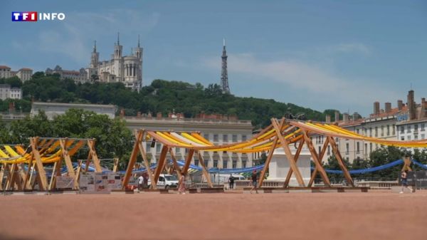 Ombrières géantes, cours d'école végétalisées : face au changement climatique, la métropole lyonnaise s'adapte | TF1 INFO
