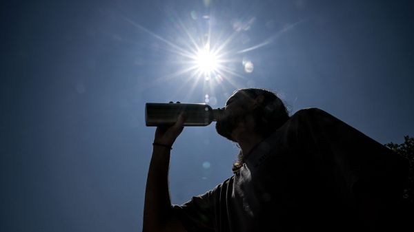 Vague de chaleur : 38°C à Saintes, 37°C à Niort, 35°C à Rennes… Le pic de l'épisode de chaleur est atteint sur une grande moitie sud-ouest de l'Hexagone