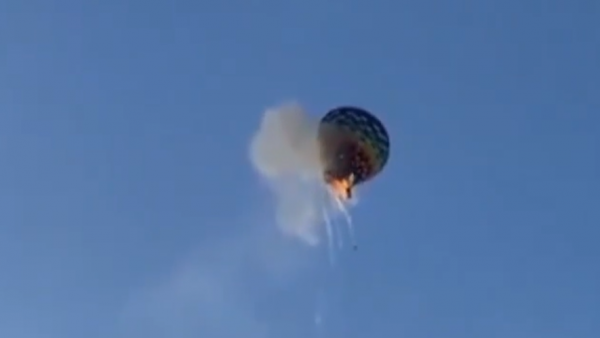 VIDÉO Accident de montgolfière : huit morts après la chute dramatique de la nacelle et l'incendie du ballon