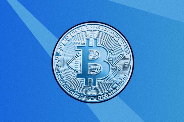 « Le revirement de Trump sur les cryptoactifs, coup de force ou coup de grâce porté à la stabilité monétaire mondiale ? »