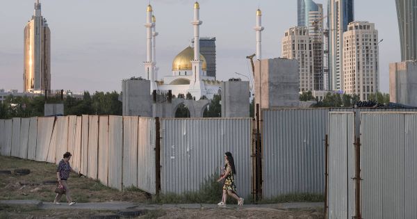 «Si nos enfants oublient notre identité, la Chine aura gagné» : au Kazakhstan, la jeunesse ouïghoure renoue avec la résistance culturelle