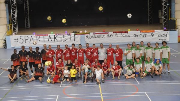 Le Spartak arlésien accueille un week-end de football et de résistance, au gymnase Lamour