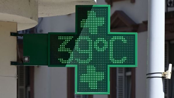 Vague de chaleur: 39,5°C dans le Cher, 39,4°C en Charente... Des records battus à travers le pays