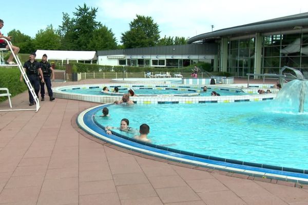 Fortes chaleurs : baignades sous très haute surveillance