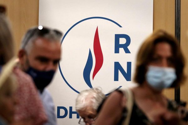 Un employé du Rassemblement national tente de se suicider au siège du parti