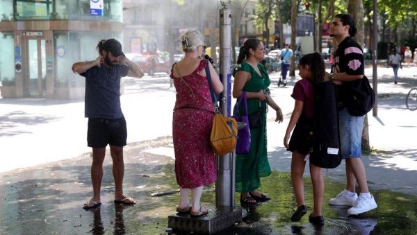 Canicule : le pic de chaleur va se décaler vers l'Est, 13 départements en vigilance orange dimanche