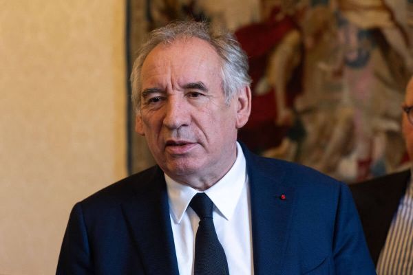 François Bayrou : comble de la mauvaise foi ? Ce voyage en jet privé qui promet une polémique